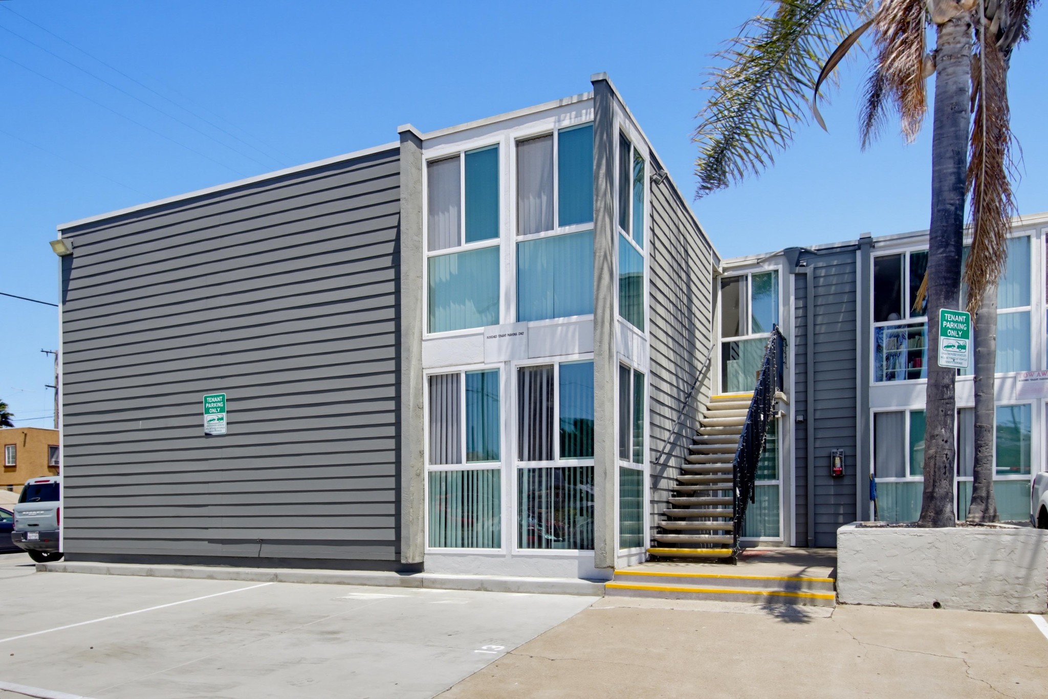 Virtual tour photo 63 of 71 for 3423 Marlborough Ave