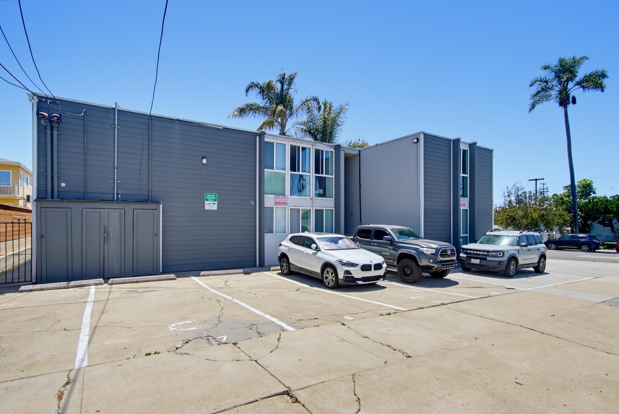 Virtual tour photo 65 of 71 for 3423 Marlborough Ave