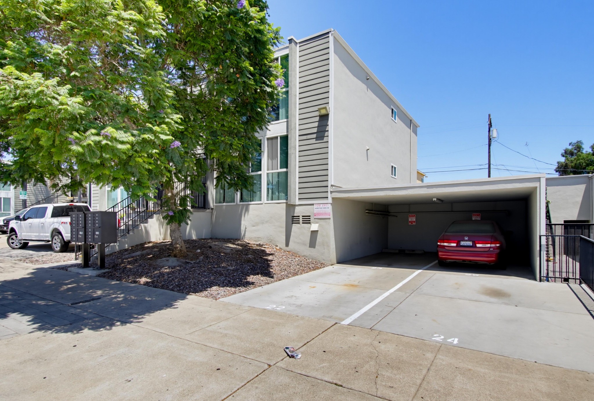 Virtual tour photo 67 of 71 for 3423 Marlborough Ave