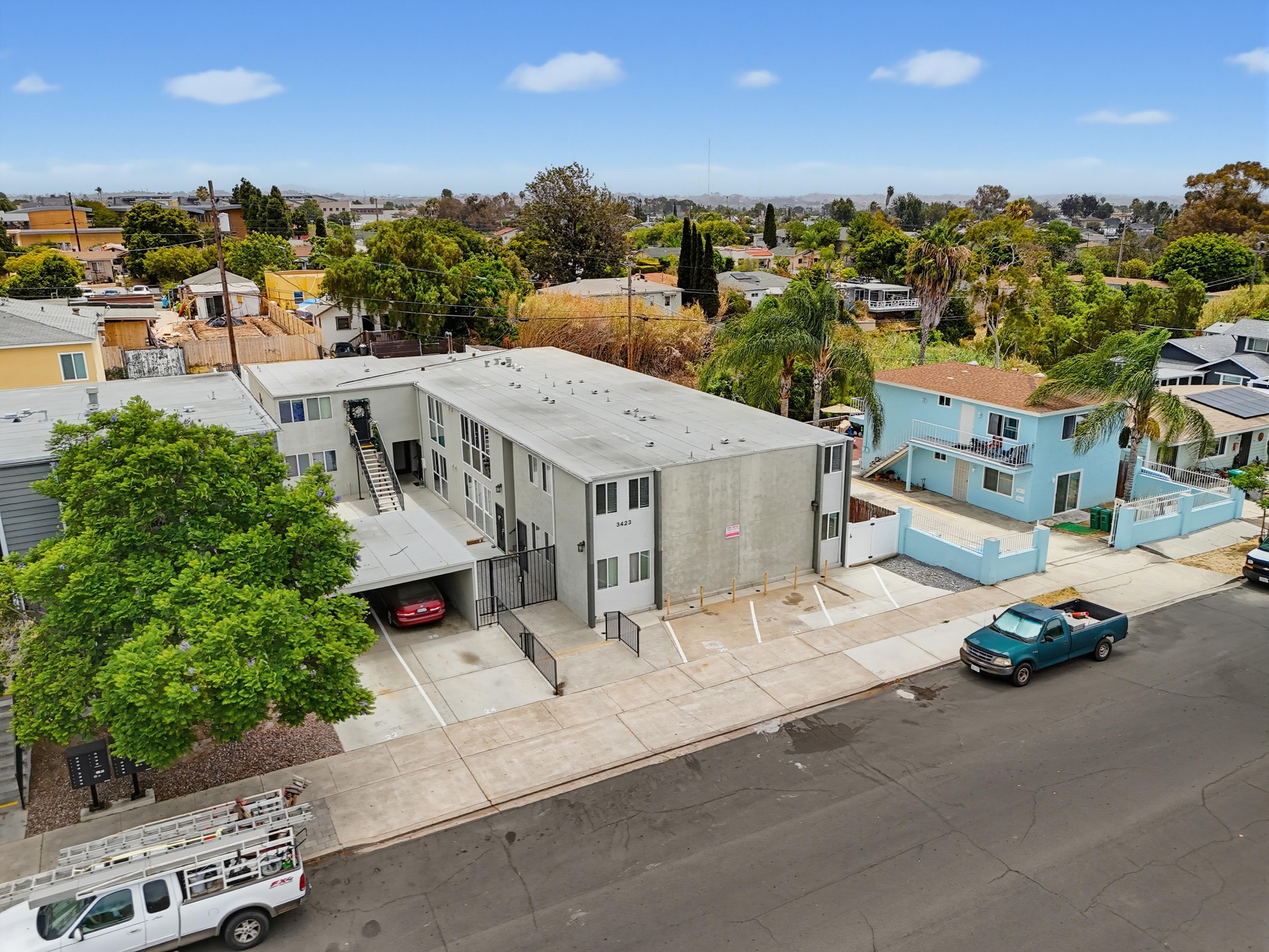 Virtual tour photo 4 of 54 for 3423 Marlborough Ave