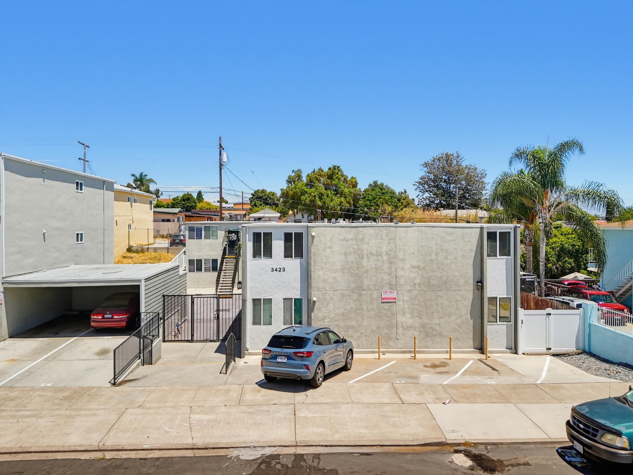 Virtual tour photo 35 of 54 for 3423 Marlborough Ave