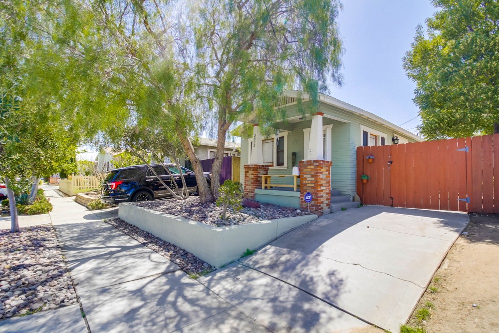 Virtual tour photo 4 of 46 for 3423 Monroe Ave