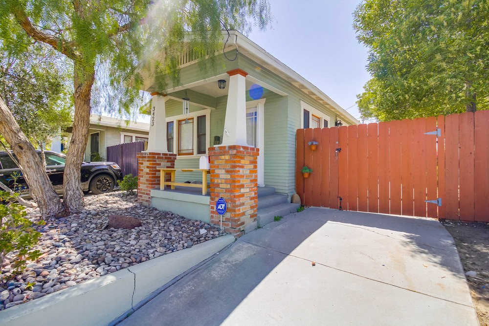 Virtual tour photo 6 of 46 for 3423 Monroe Ave