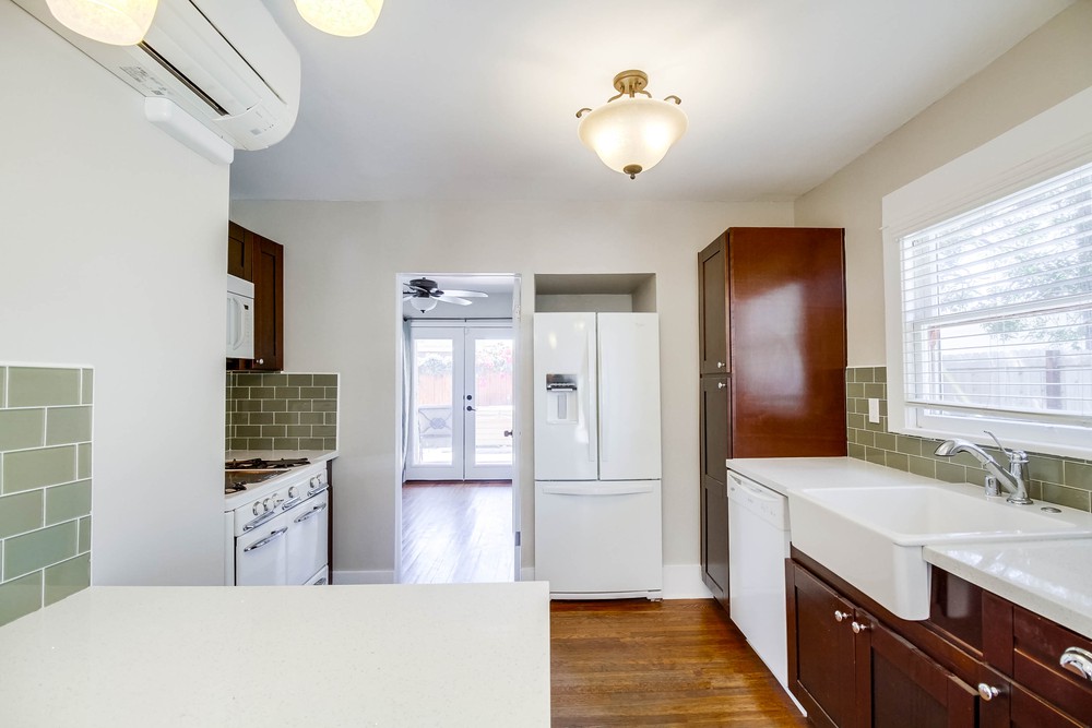 Virtual tour photo 18 of 46 for 3423 Monroe Ave