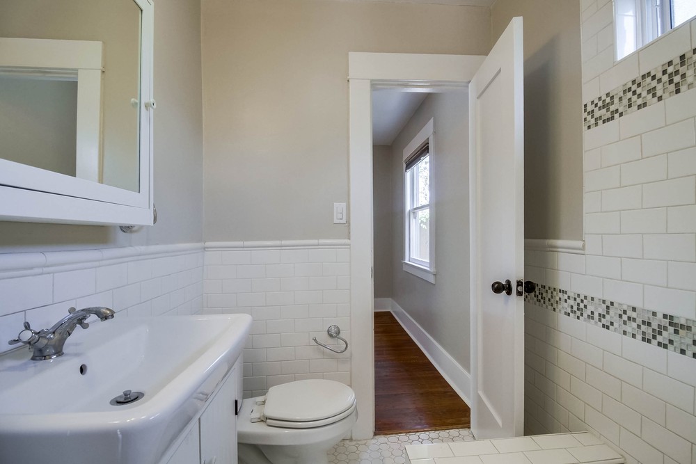 Virtual tour photo 30 of 46 for 3423 Monroe Ave