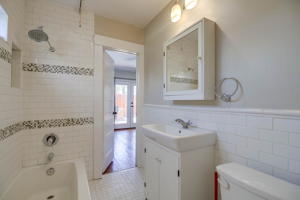 Virtual tour photo 34 of 46 for 3423 Monroe Ave