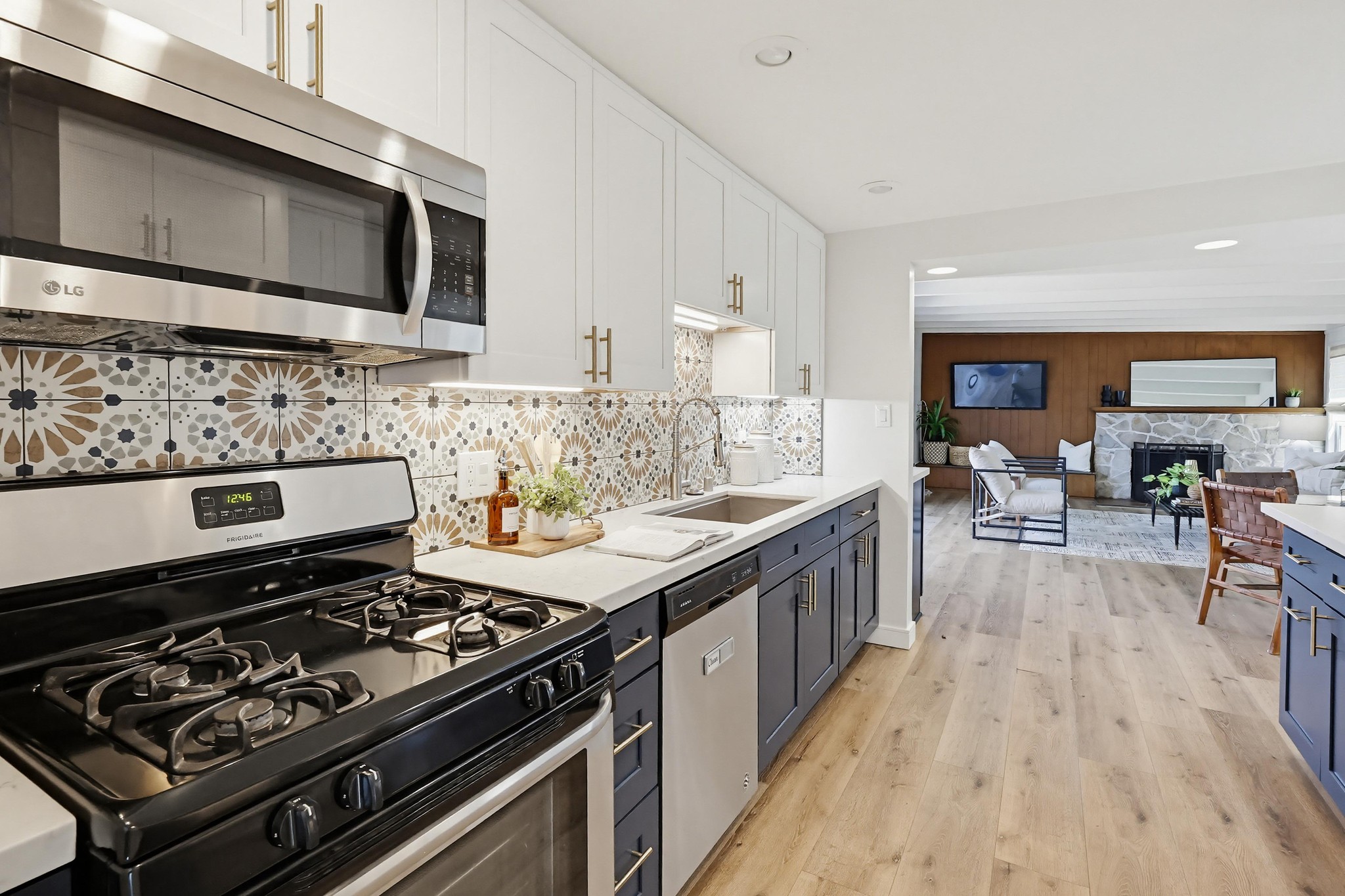 Virtual tour photo 12 of 71 for 3423 Wisteria Dr