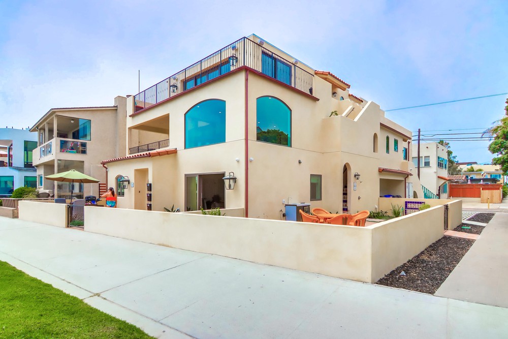 Virtual tour photo 1 of 61 for 3424 Bayside Walk