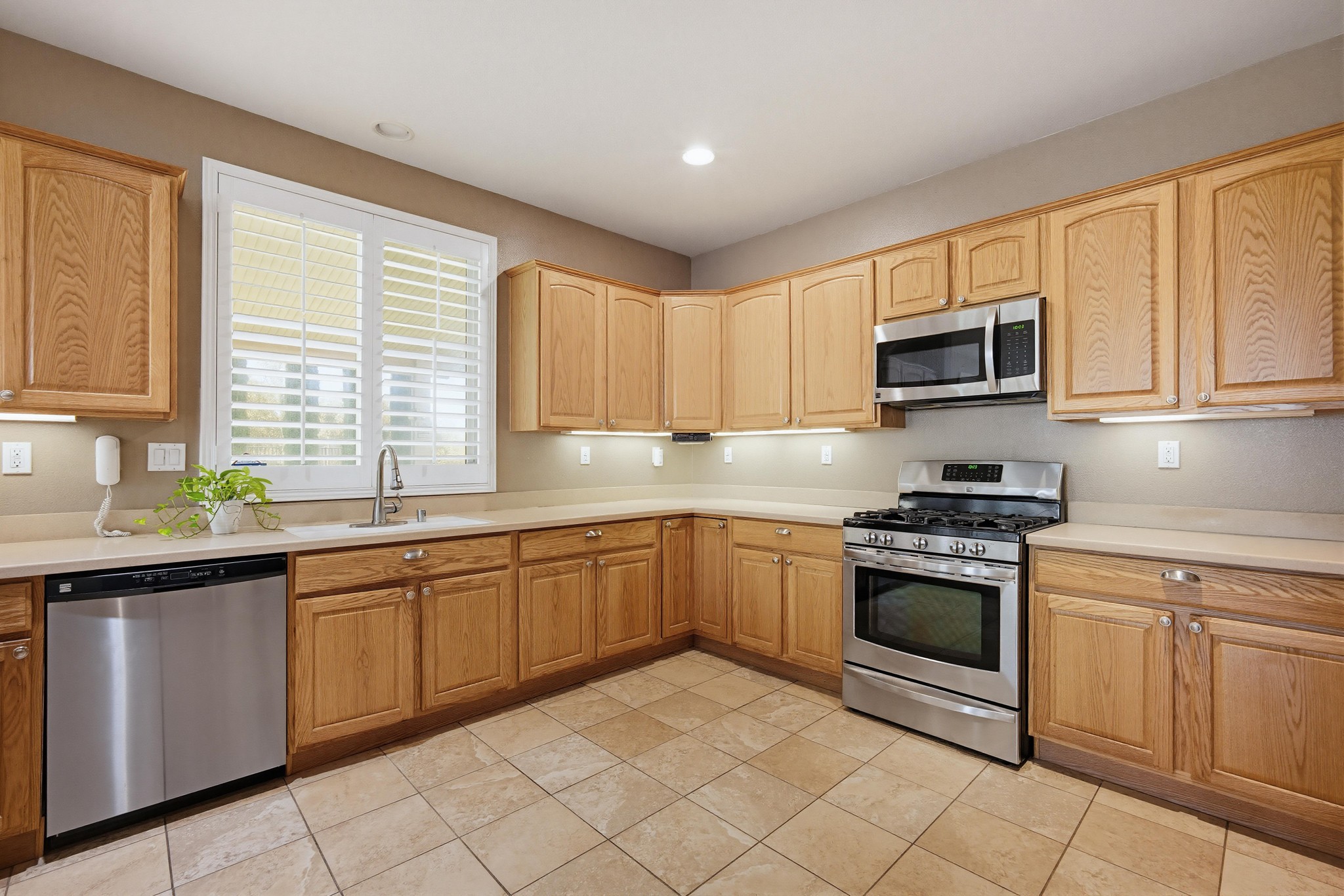 Virtual tour photo 14 of 44 for 3424 Cromwell Ct