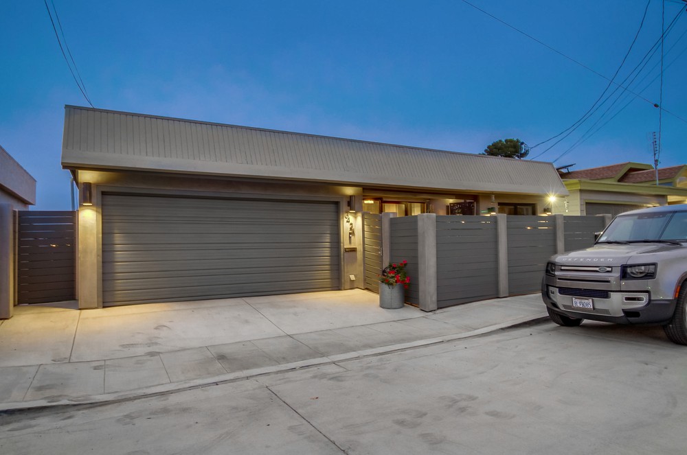 Virtual tour photo 4 of 67 for 3424 Hawk St
