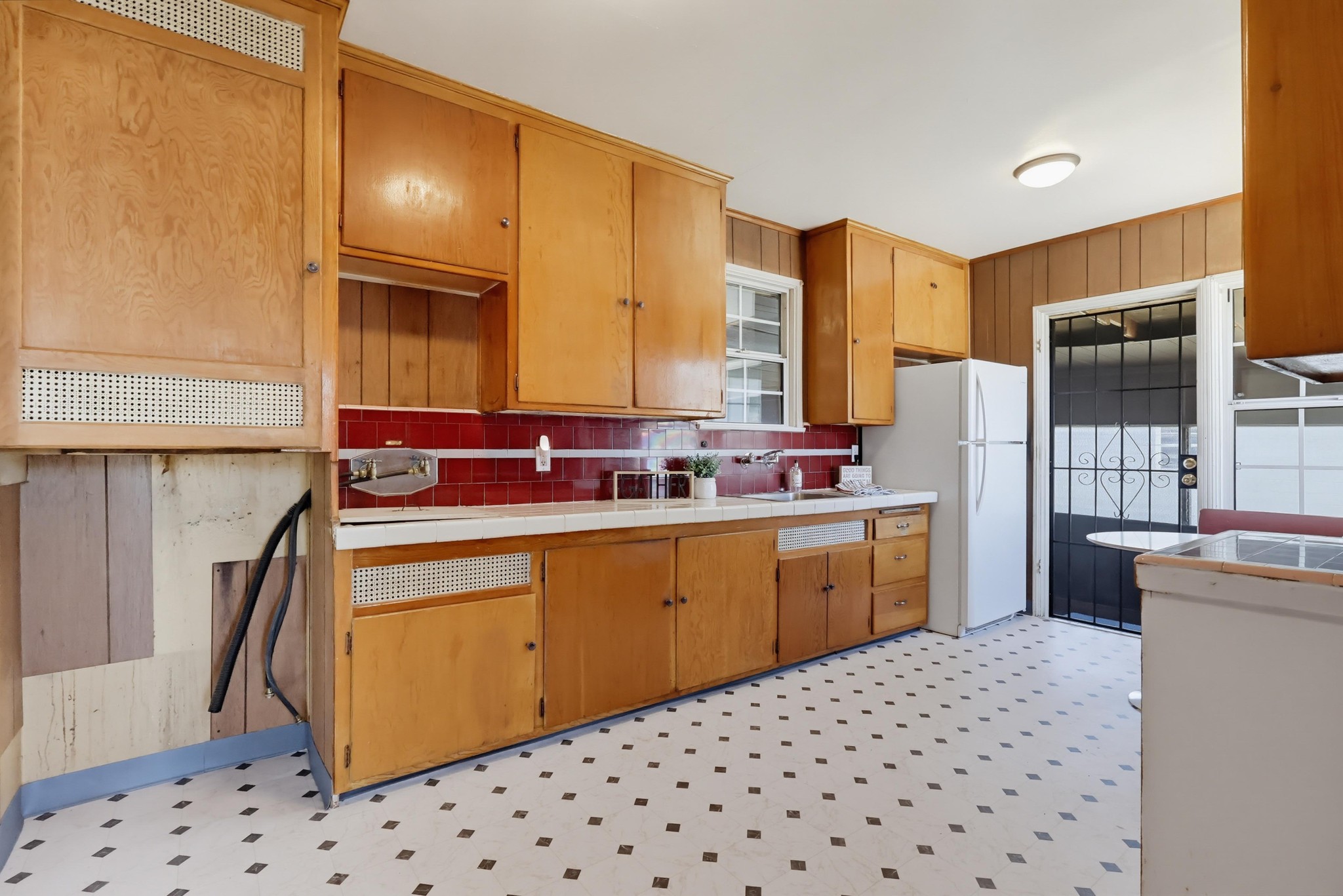 Virtual tour photo 17 of 62 for 3425 Gale Ave