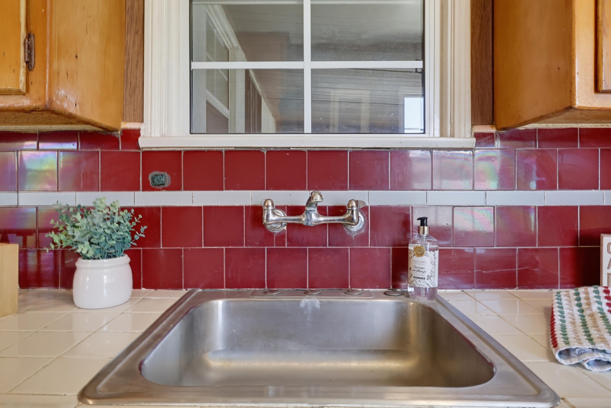 Virtual tour photo 21 of 62 for 3425 Gale Ave