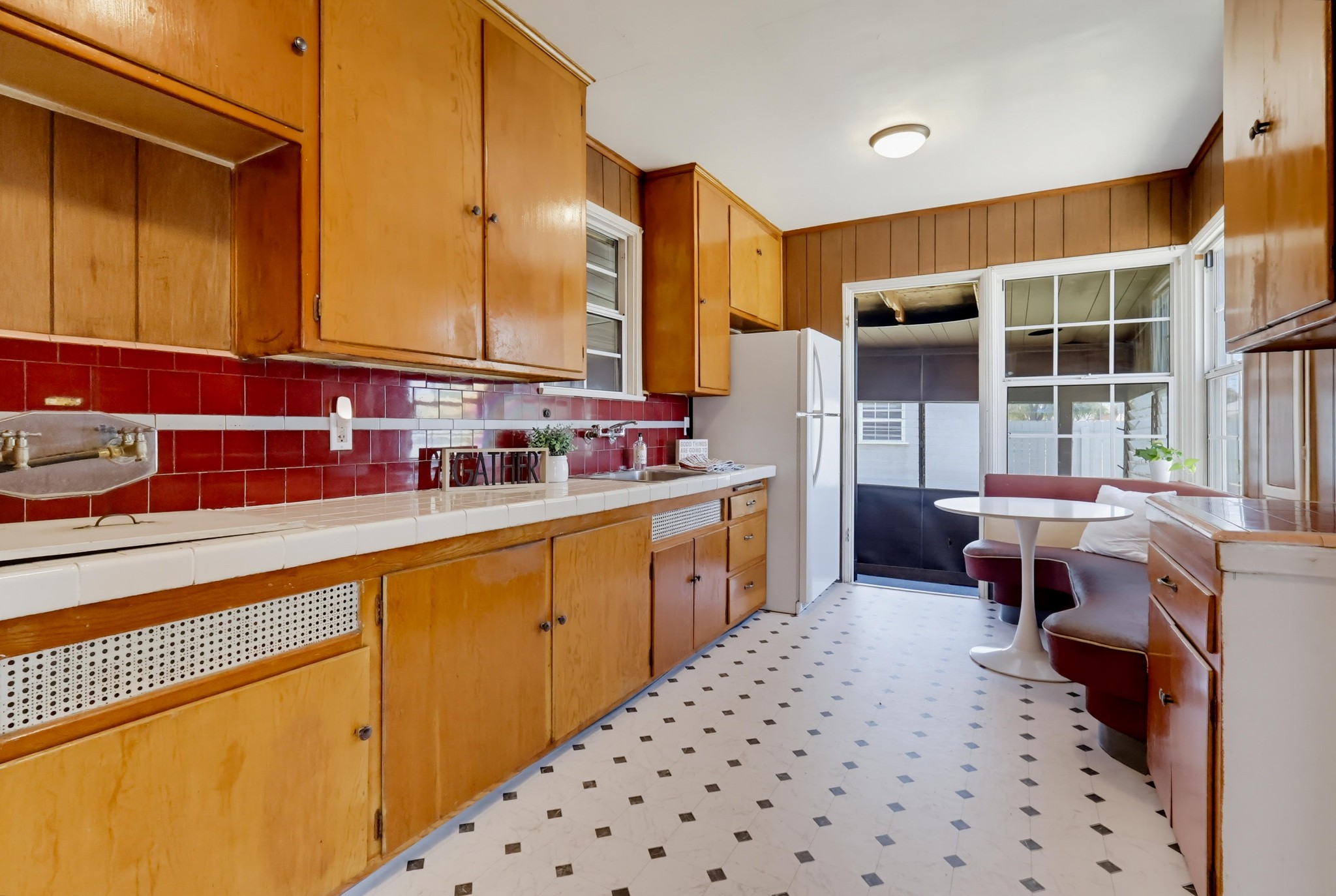 Virtual tour photo 26 of 62 for 3425 Gale Ave