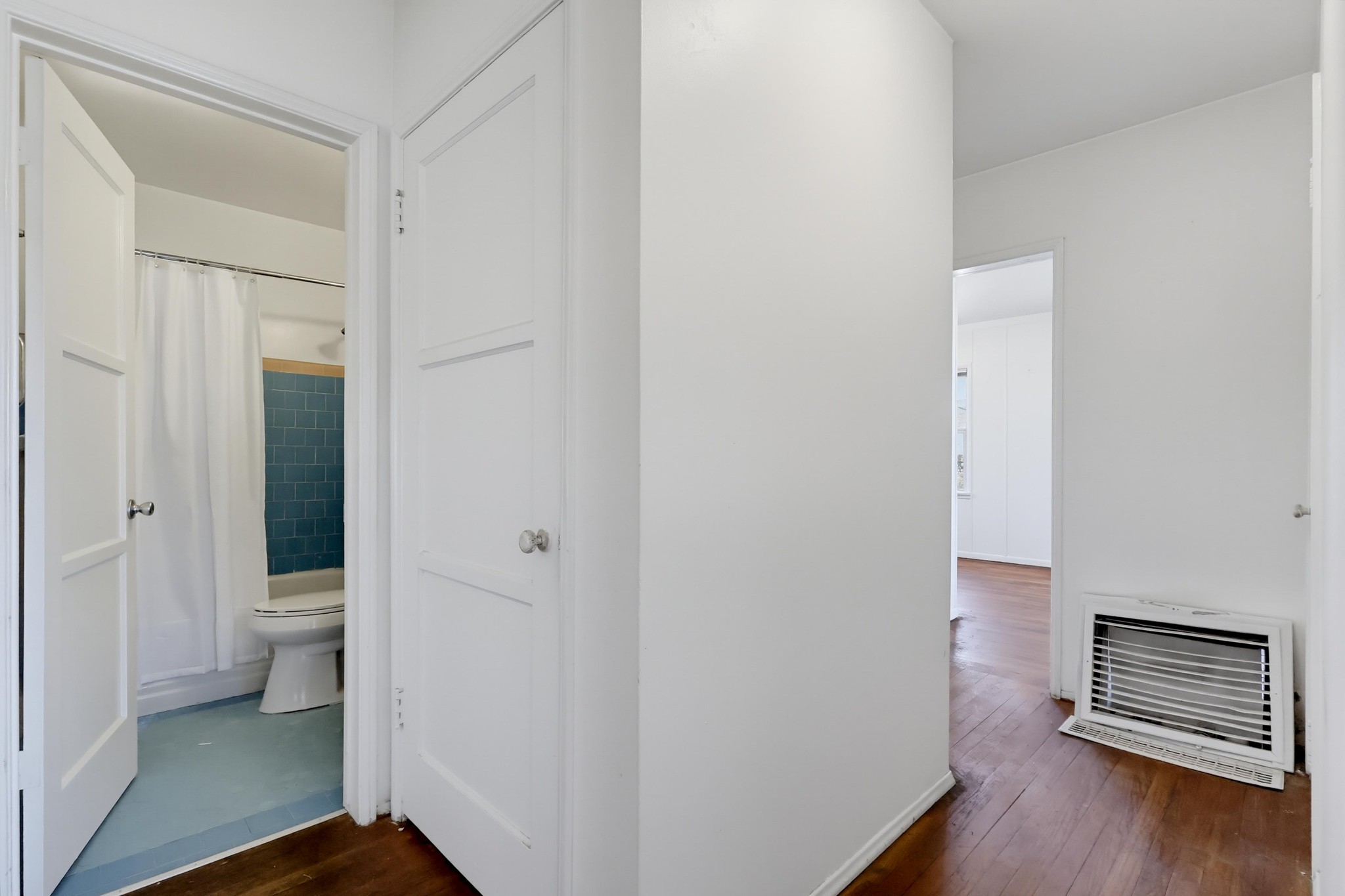 Virtual tour photo 28 of 62 for 3425 Gale Ave