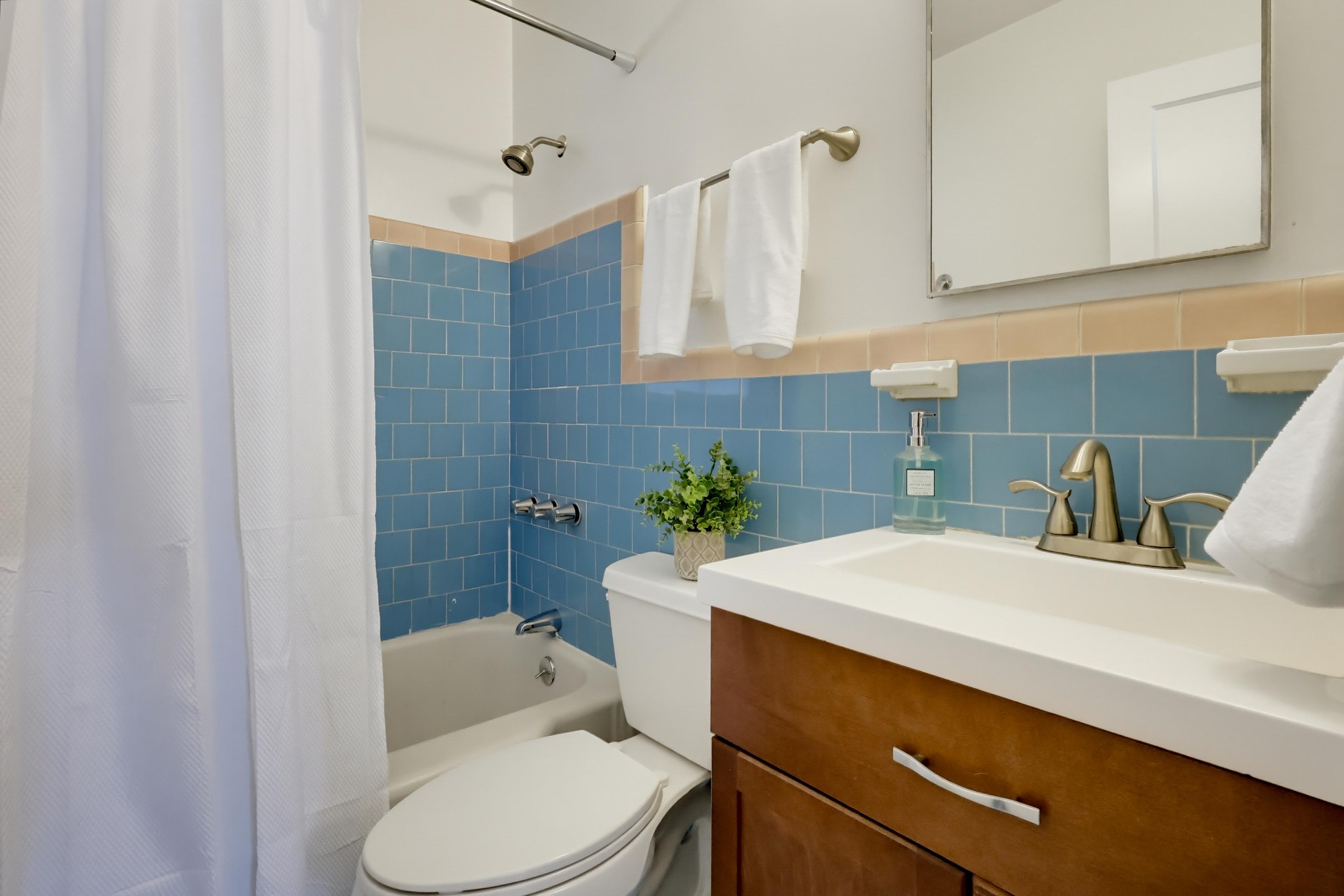 Virtual tour photo 29 of 62 for 3425 Gale Ave