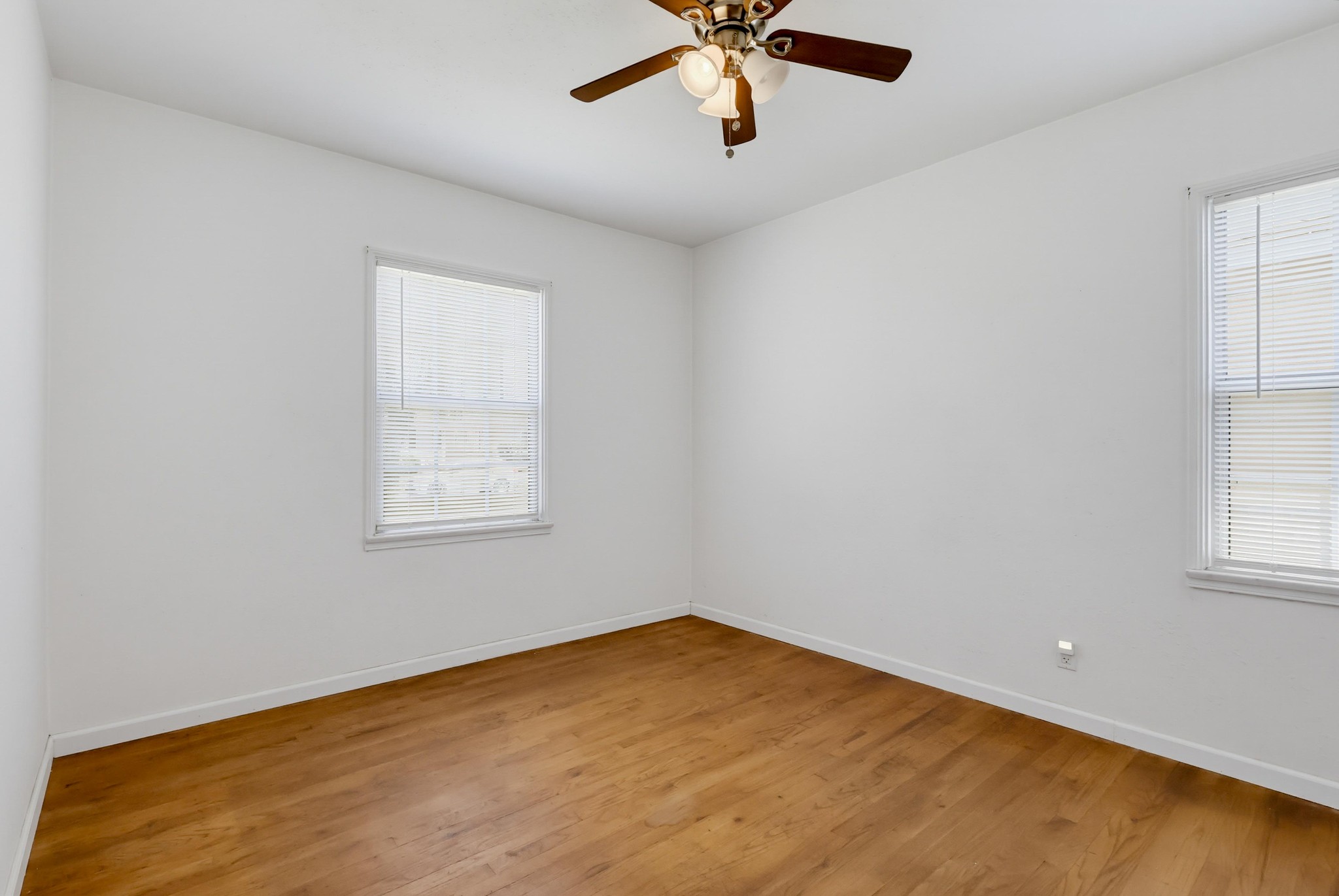 Virtual tour photo 35 of 62 for 3425 Gale Ave
