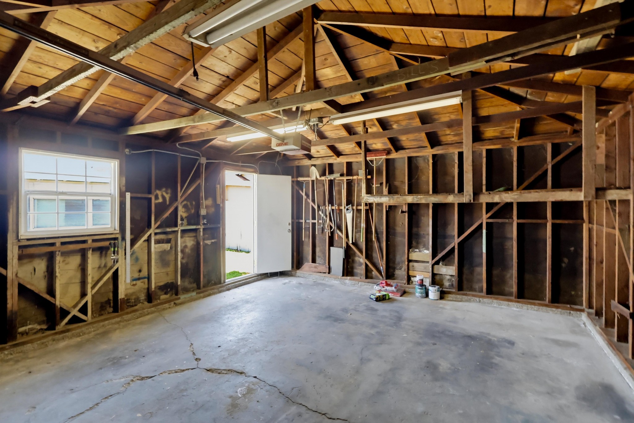 Virtual tour photo 60 of 62 for 3425 Gale Ave