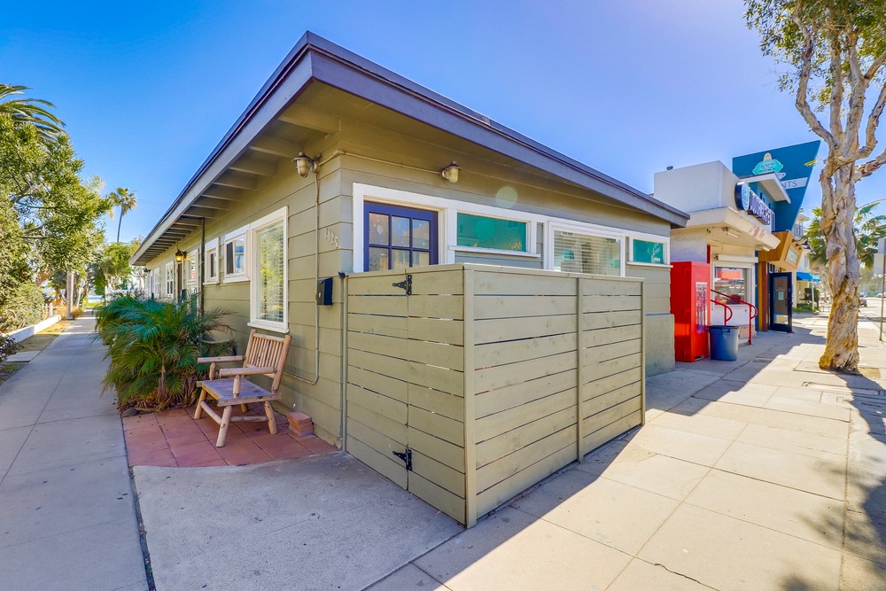 Virtual tour photo 1 of 32 for 3425 Mission Blvd
