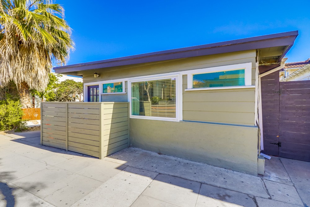 Virtual tour photo 3 of 32 for 3425 Mission Blvd