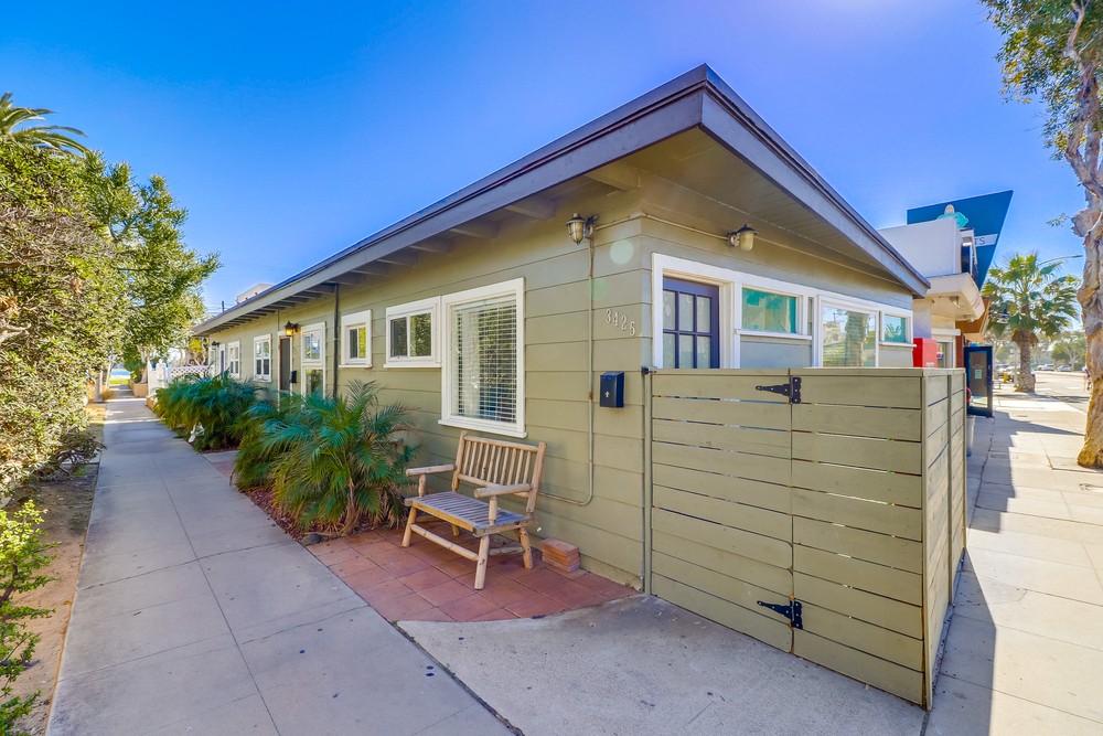 Virtual tour photo 4 of 32 for 3425 Mission Blvd