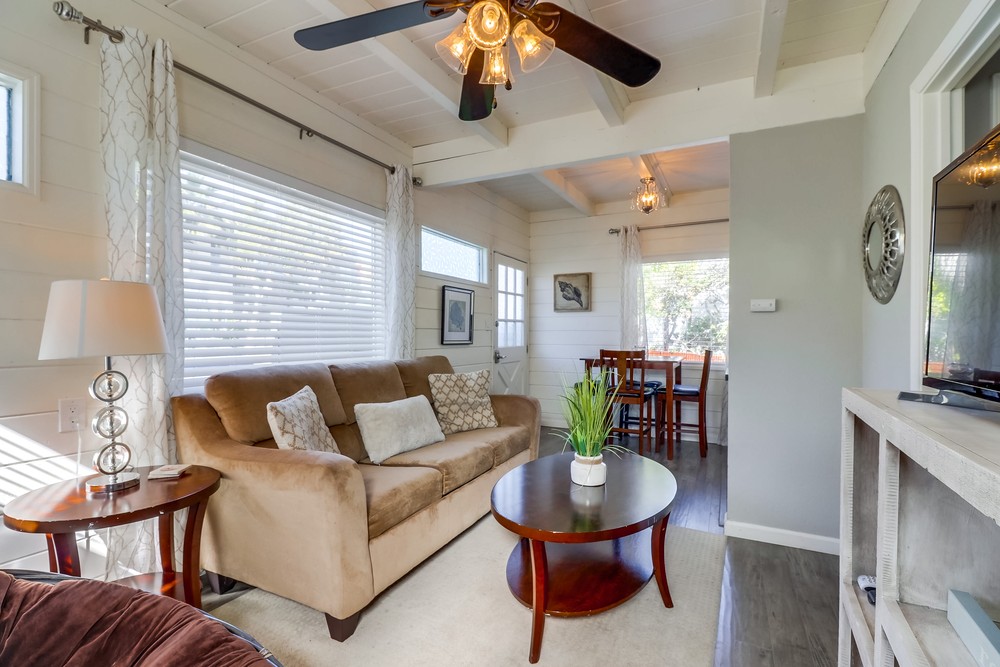 Virtual tour photo 15 of 32 for 3425 Mission Blvd
