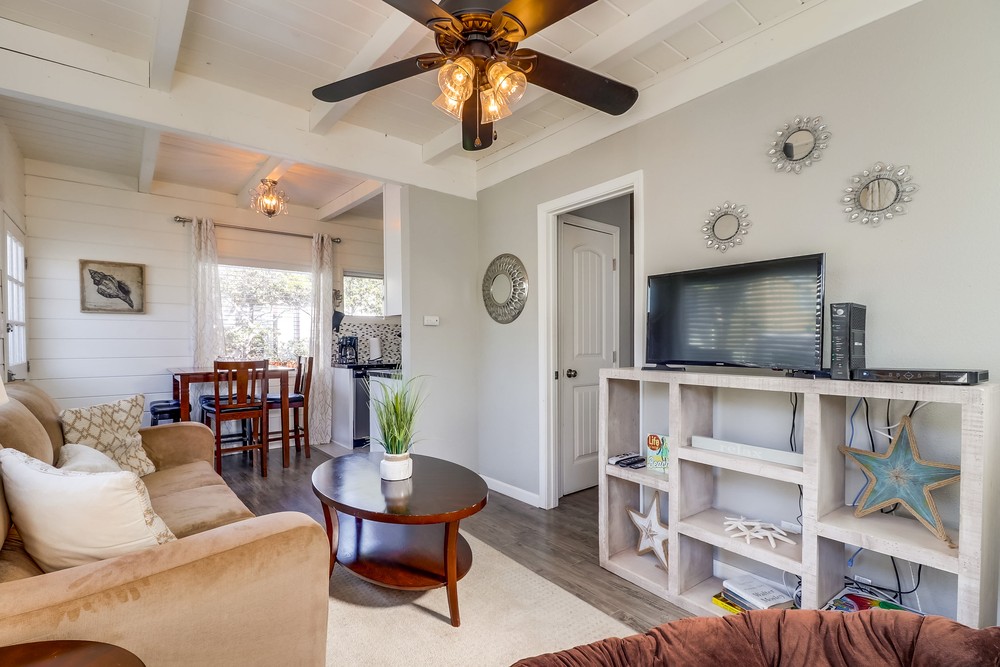 Virtual tour photo 16 of 32 for 3425 Mission Blvd