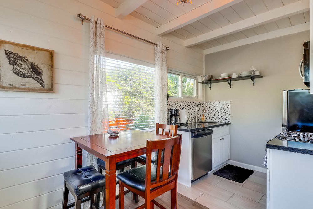 Virtual tour photo 18 of 32 for 3425 Mission Blvd