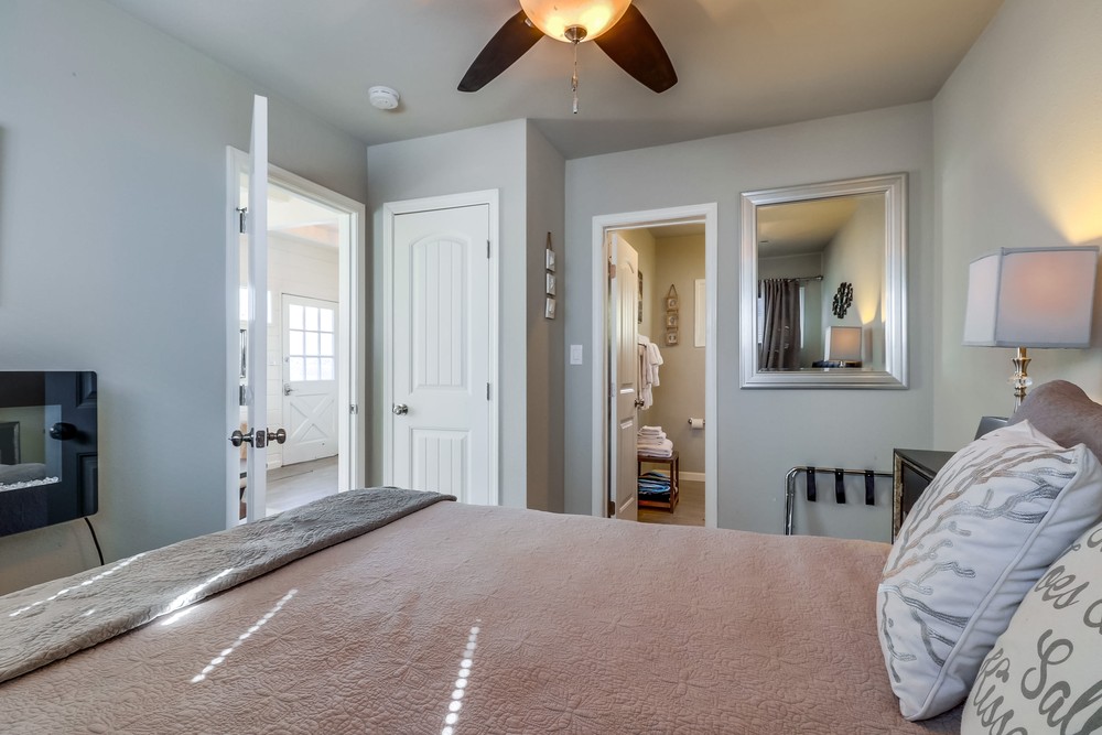 Virtual tour photo 27 of 32 for 3425 Mission Blvd