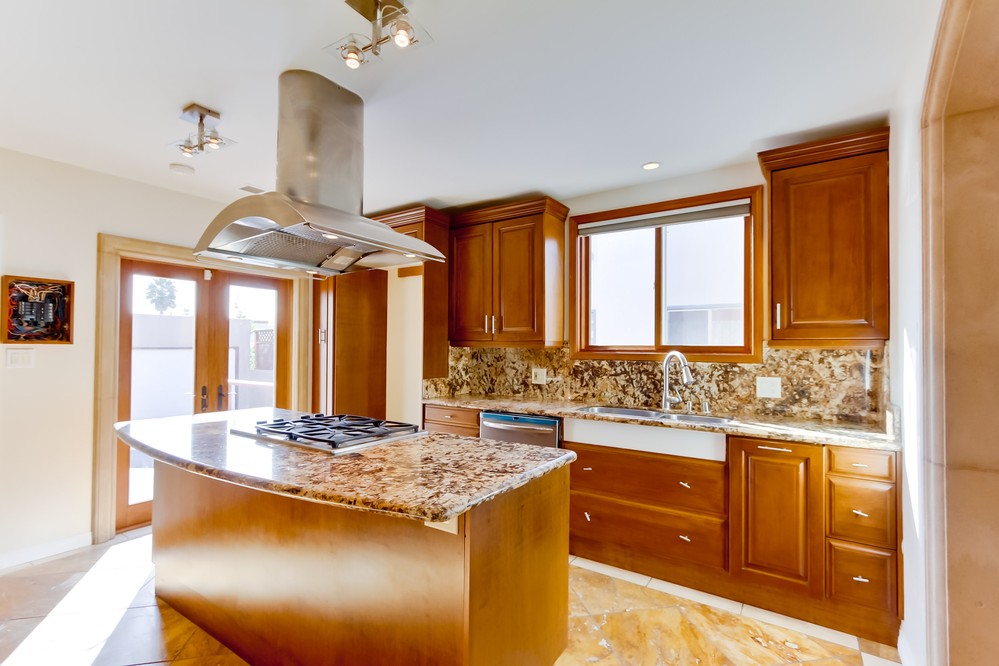 Virtual tour photo 17 of 36 for 3425 Palm St