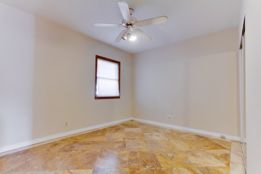 Virtual tour photo 22 of 36 for 3425 Palm St
