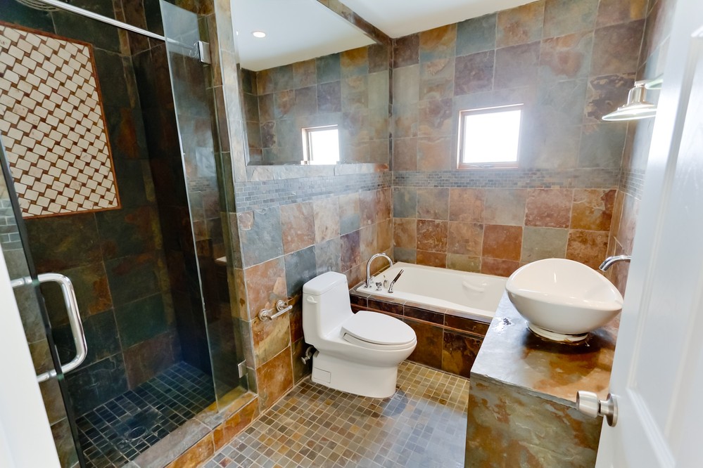 Virtual tour photo 24 of 36 for 3425 Palm St