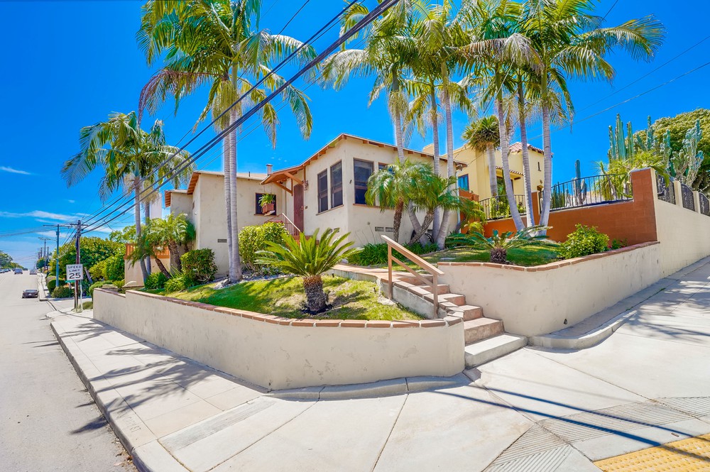 Virtual tour photo 4 of 50 for 3427 Redwood St