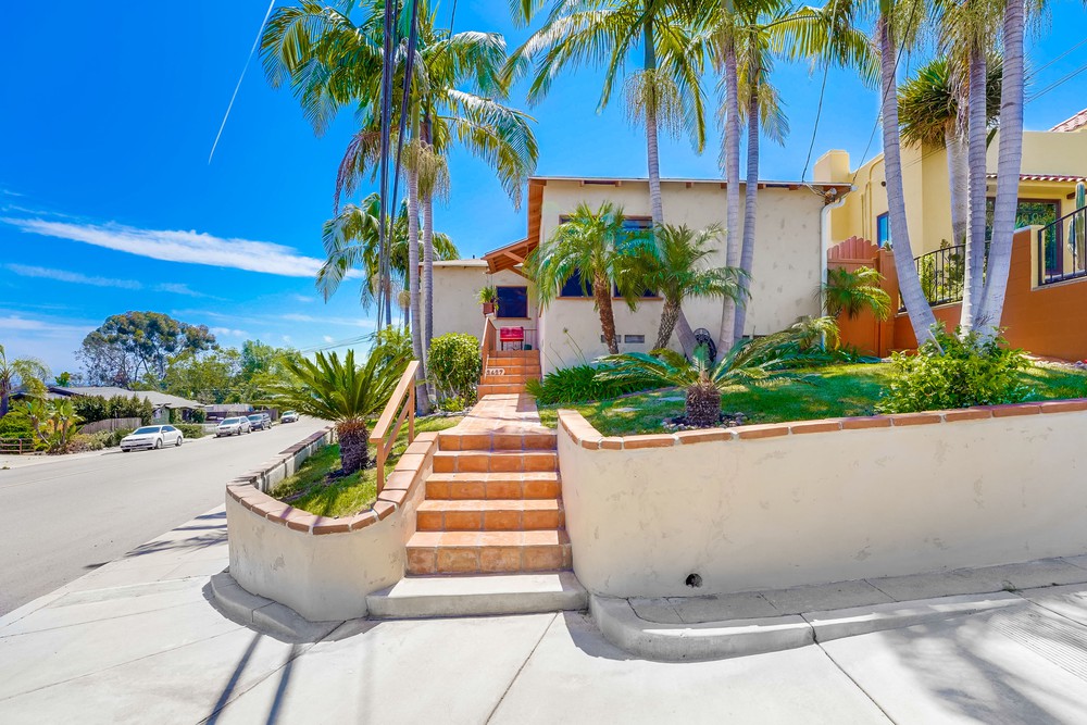 Virtual tour photo 5 of 50 for 3427 Redwood St