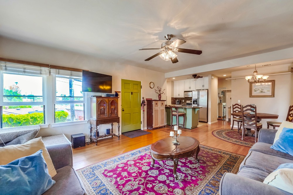 Virtual tour photo 11 of 50 for 3427 Redwood St