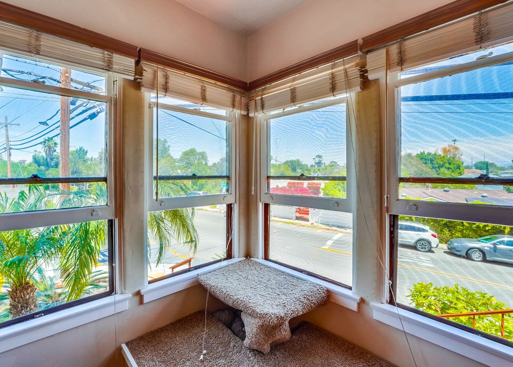 Virtual tour photo 13 of 50 for 3427 Redwood St