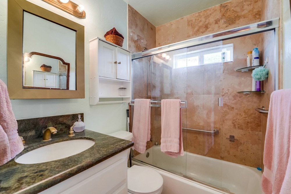 Virtual tour photo 25 of 50 for 3427 Redwood St