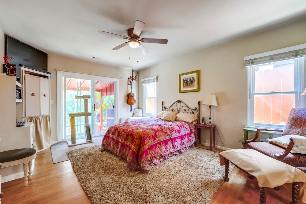 Virtual tour photo 30 of 50 for 3427 Redwood St