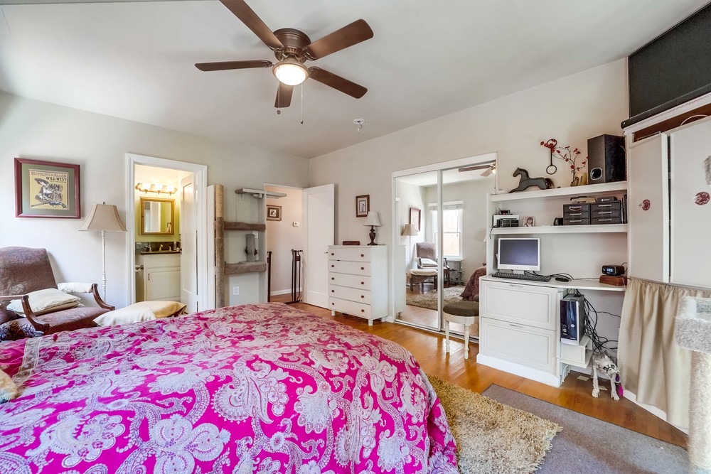 Virtual tour photo 31 of 50 for 3427 Redwood St