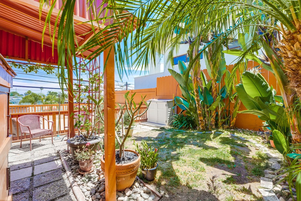 Virtual tour photo 39 of 50 for 3427 Redwood St