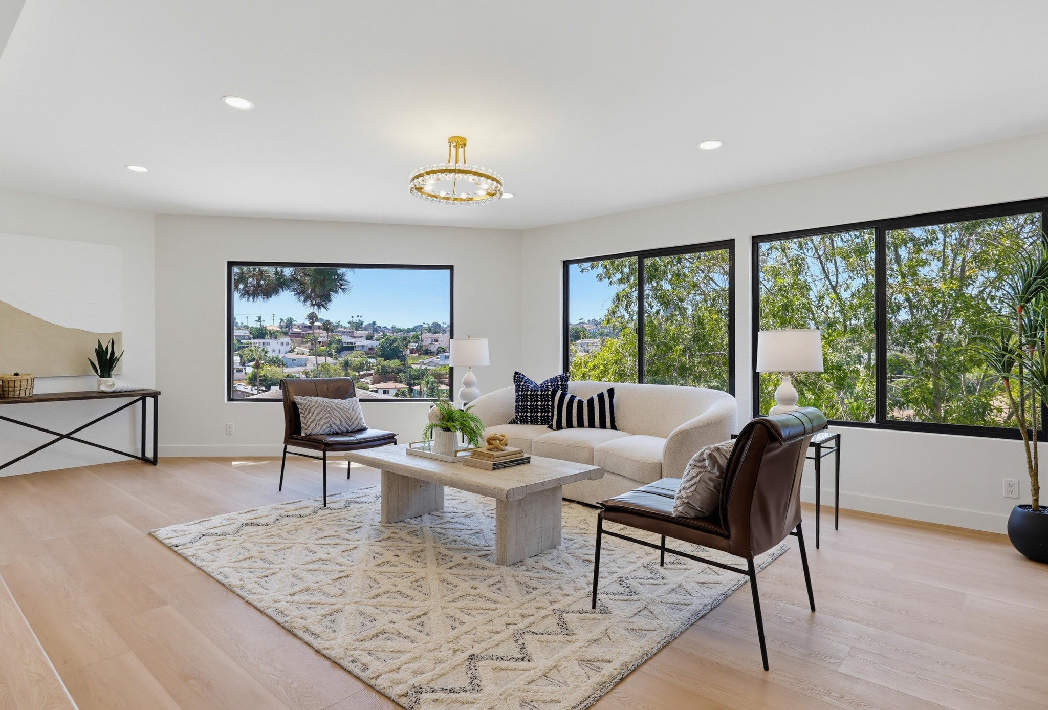 Virtual tour photo 15 of 83 for 3428 Quimby St