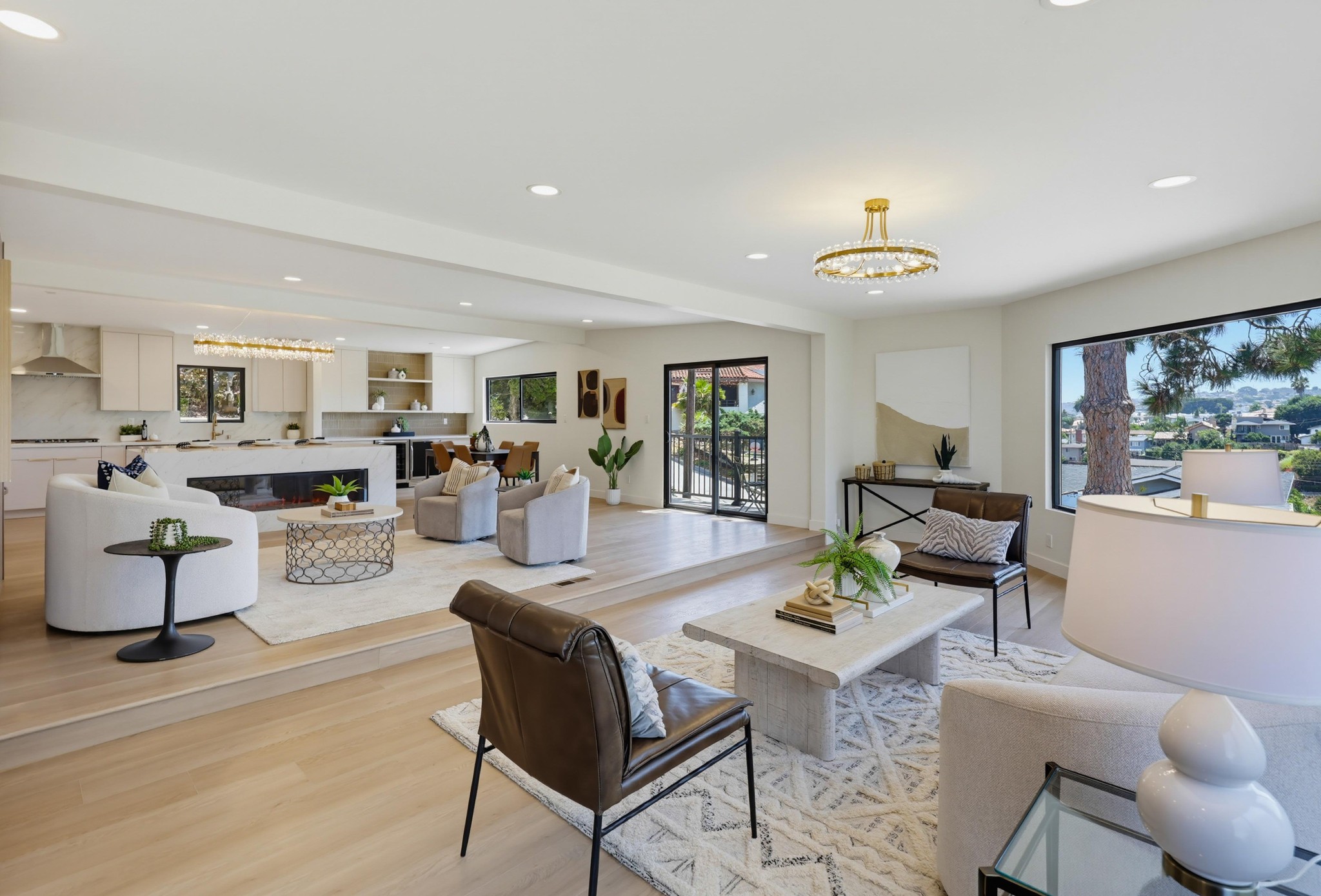 Virtual tour photo 18 of 83 for 3428 Quimby St
