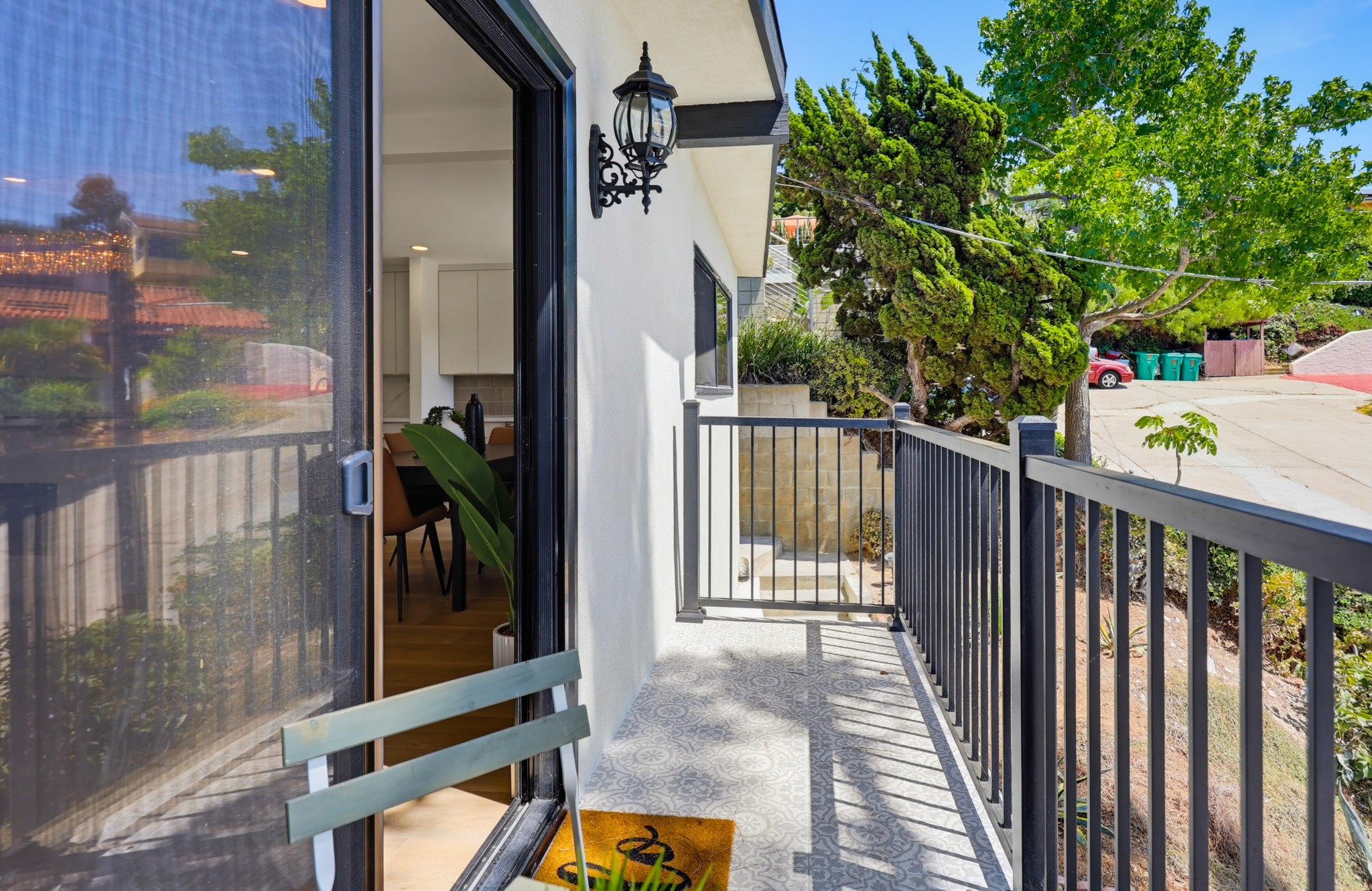 Virtual tour photo 26 of 83 for 3428 Quimby St