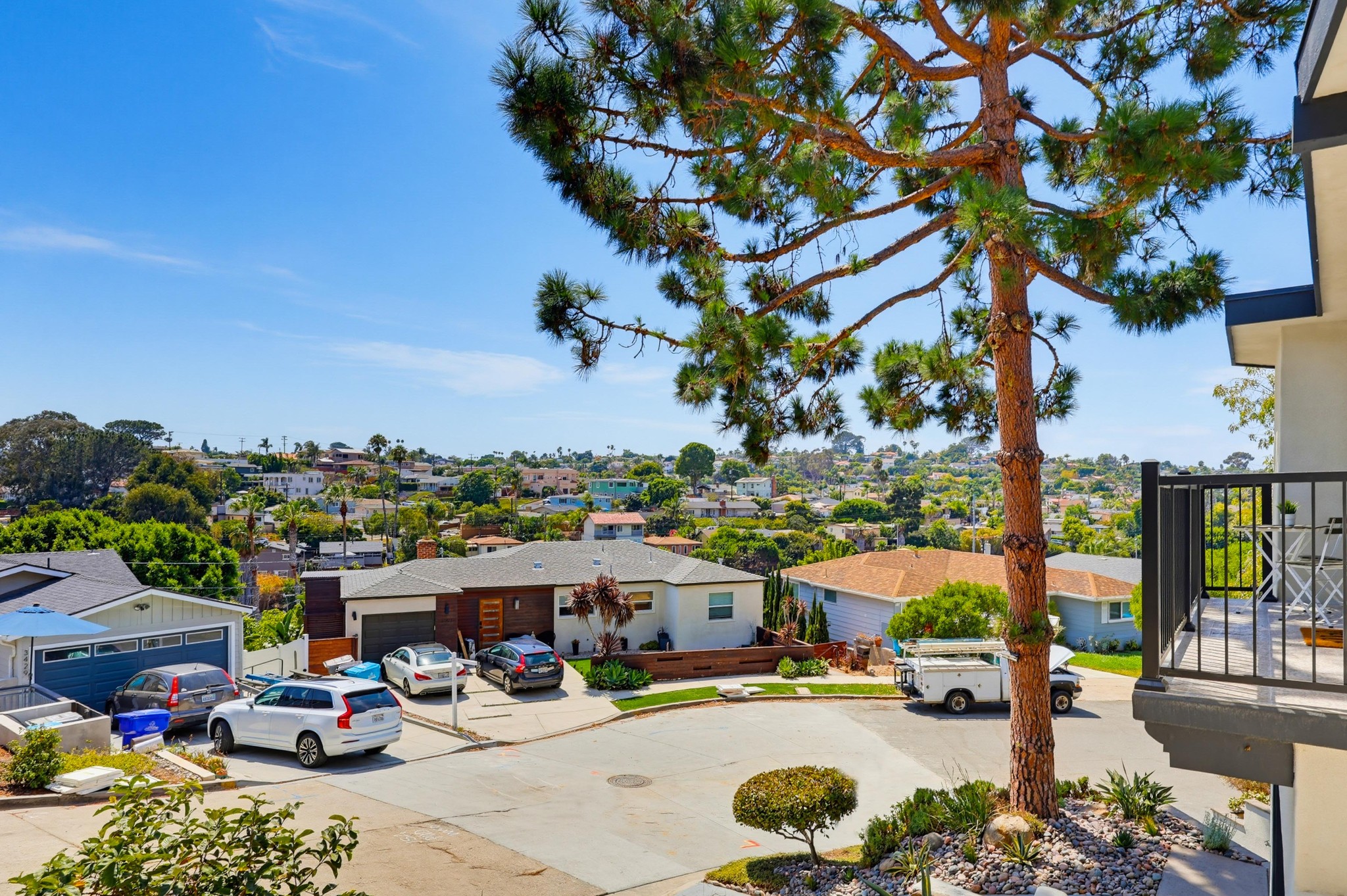 Virtual tour photo 29 of 83 for 3428 Quimby St