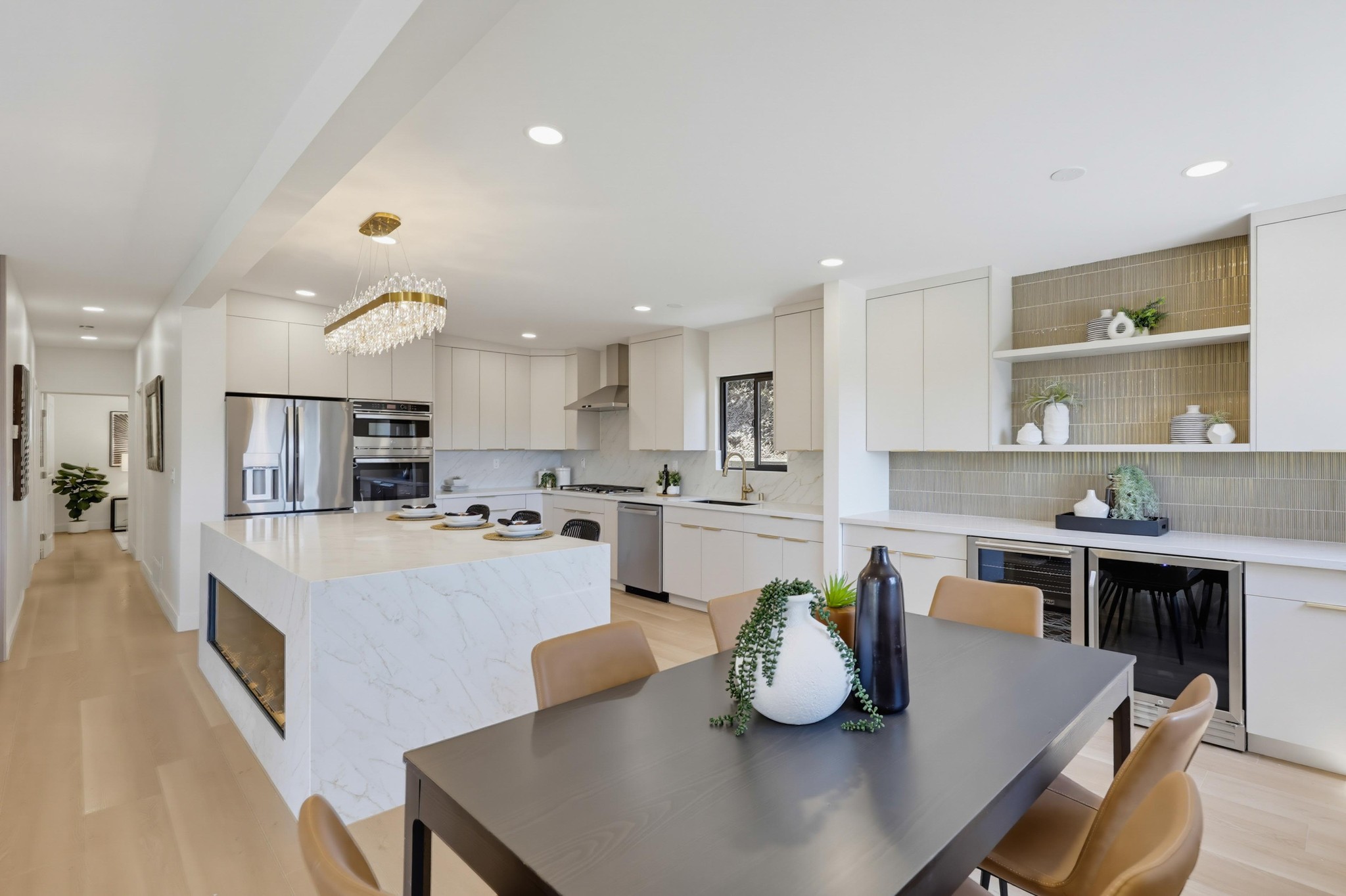 Virtual tour photo 31 of 83 for 3428 Quimby St