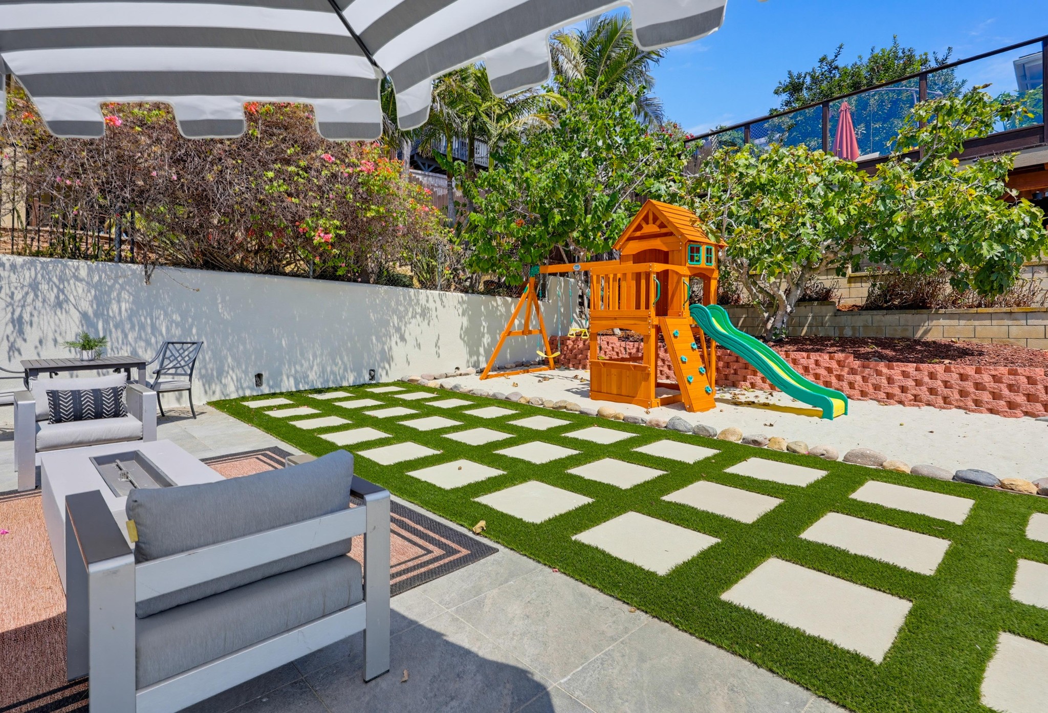 Virtual tour photo 71 of 83 for 3428 Quimby St