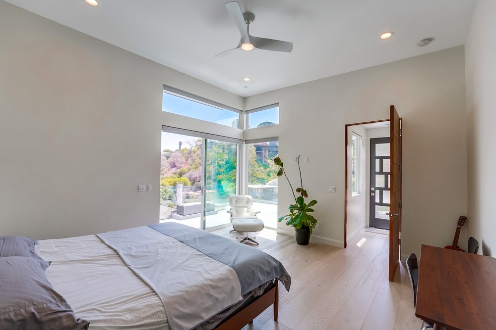 Virtual tour photo 37 of 53 for 3428 Talbot St