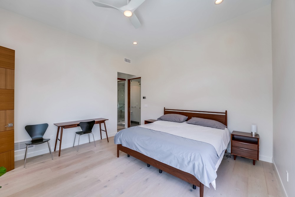 Virtual tour photo 40 of 53 for 3428 Talbot St