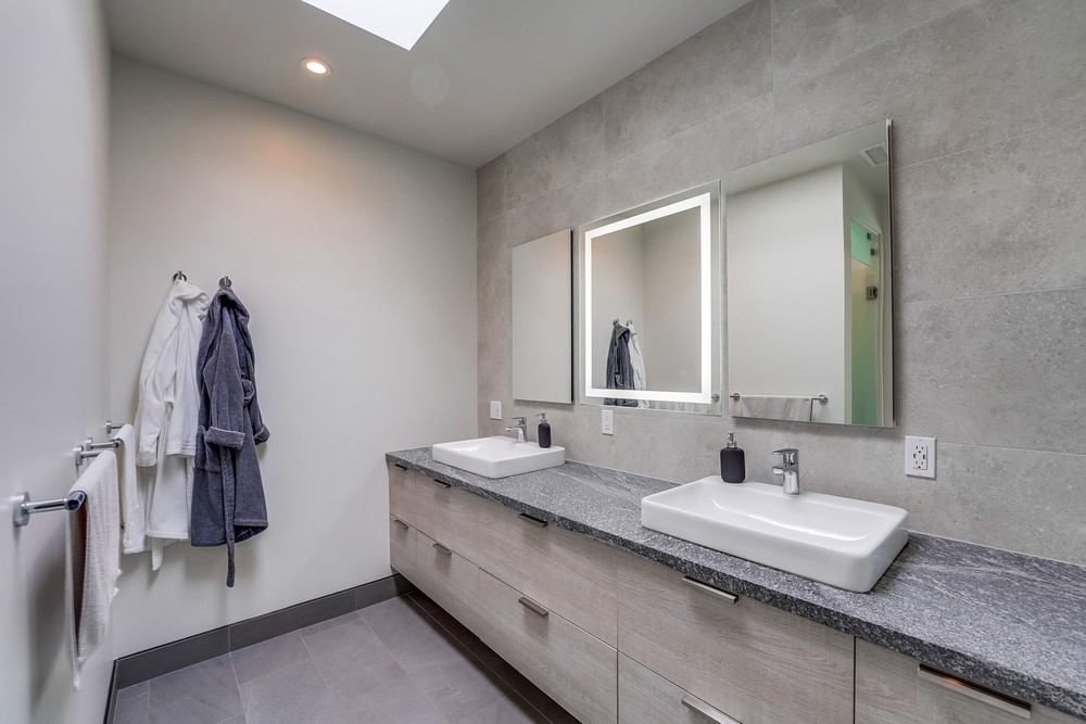 Virtual tour photo 45 of 53 for 3428 Talbot St