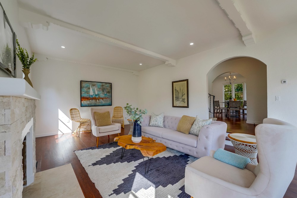 Virtual tour photo 11 of 80 for 3430 Yonge St