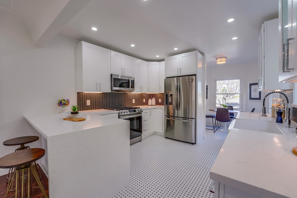 Virtual tour photo 27 of 80 for 3430 Yonge St